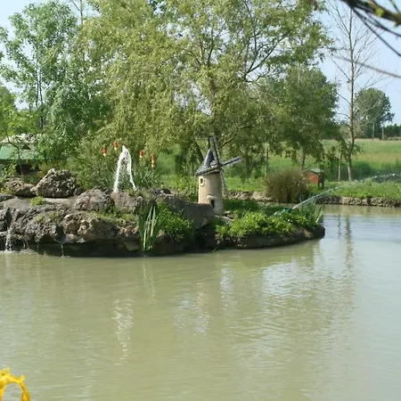 Nyaraló Les De Montmartre Le Perrier