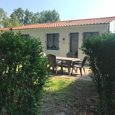 Les De Montmartre Le Perrier