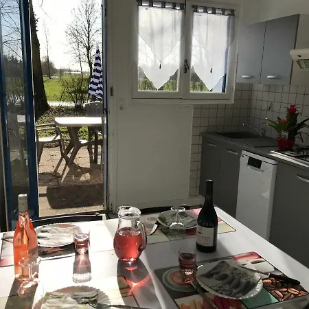 Les De Montmartre Holiday home Le Perrier
