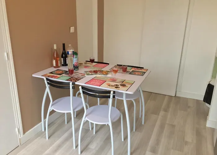 Les De Montmartre 別荘